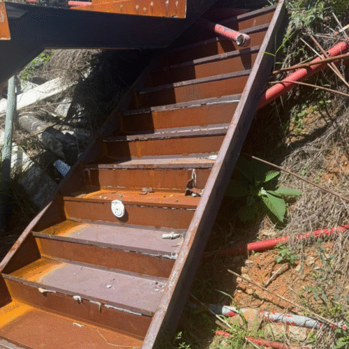 Escada Reta Usada 3,60m x 1,20m